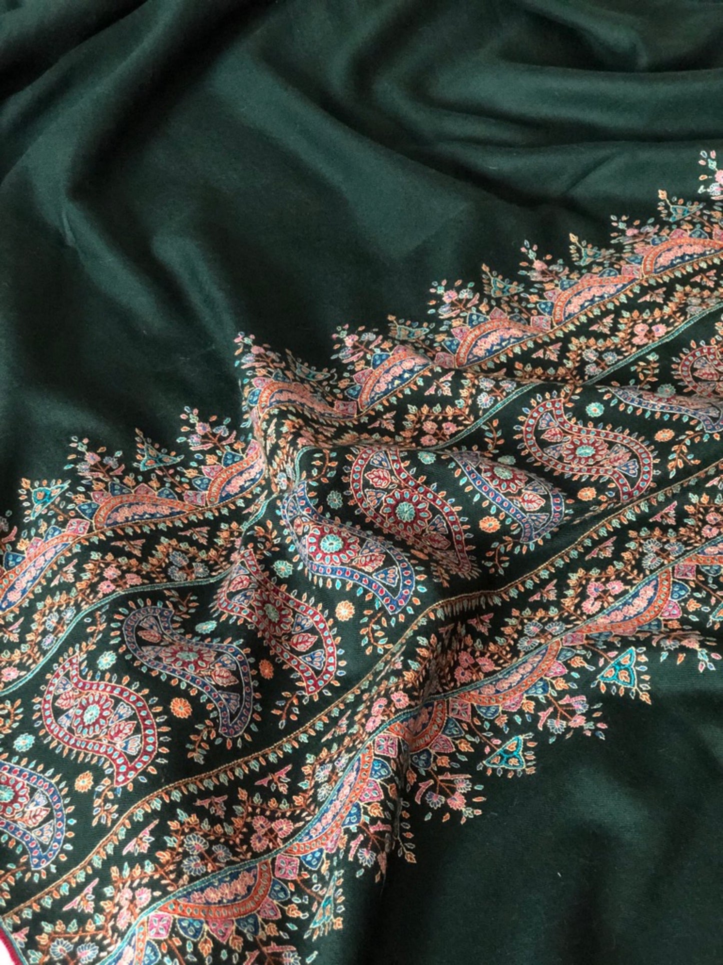 Exclusive Kashmir Pashmina Shawl Sozni Palla Embroidery, Emerald Green 5