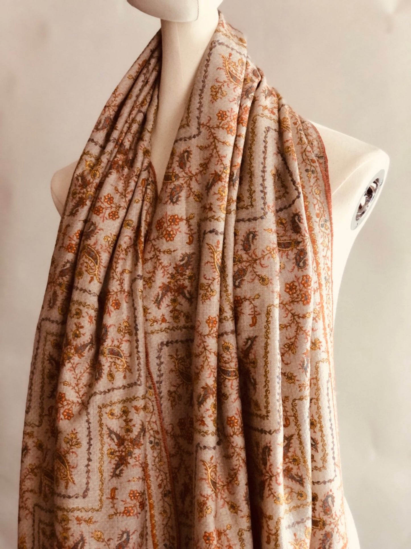 Kashmir Pashmina Shawl Sozni Embroidery Jaal Floral Design, Natural Beige Image 2